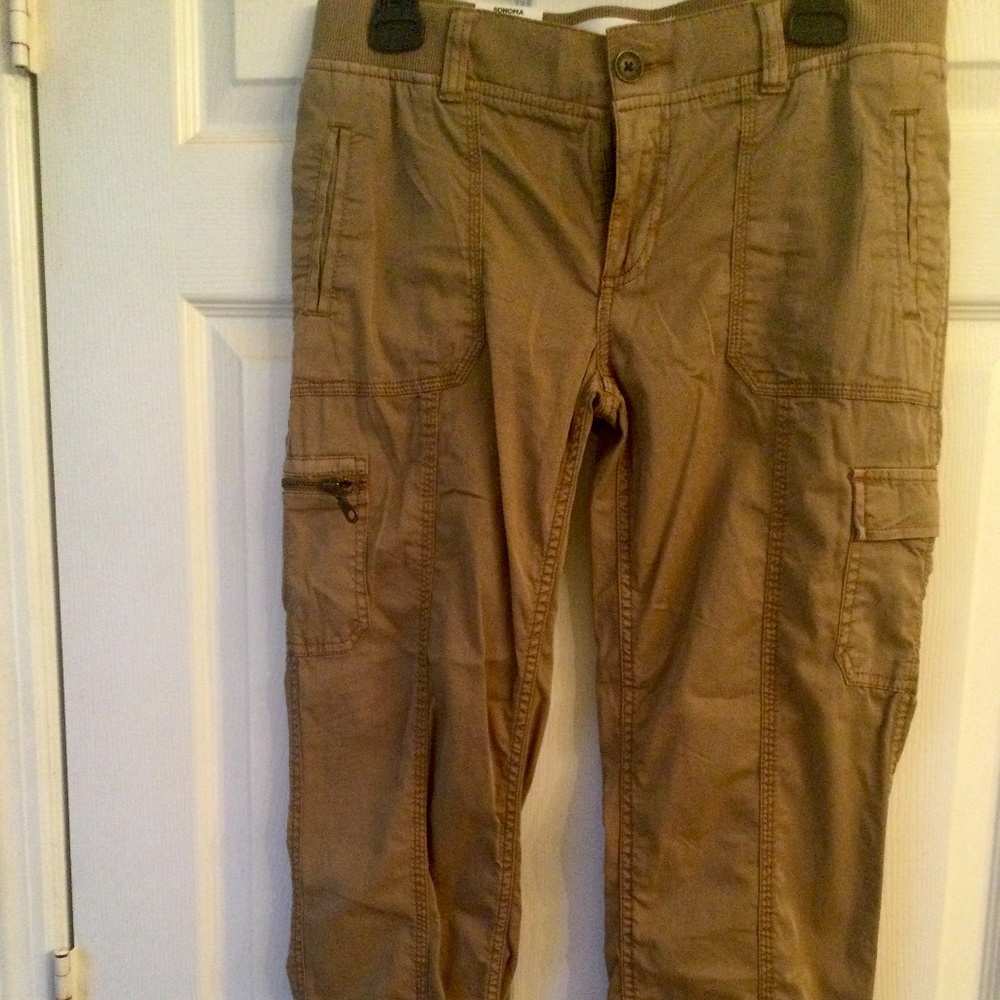Khaki cotton pants with adjustable length